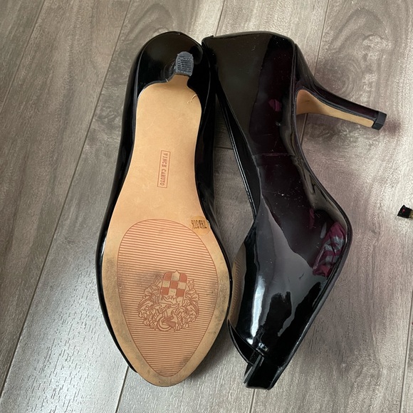 Vince Camuto peep toe heels - Picture 4 of 4